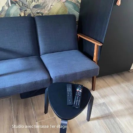 Le Rocher Антиб