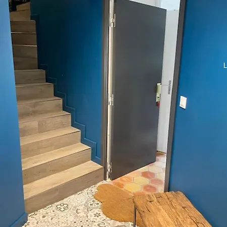 Le Rocher Антиб