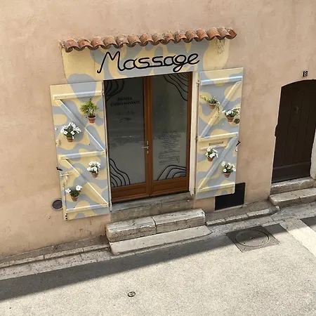 Le Rocher Apartman *